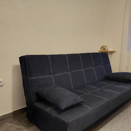 Apartman Amelaa Kulen Vakuf Exterior foto